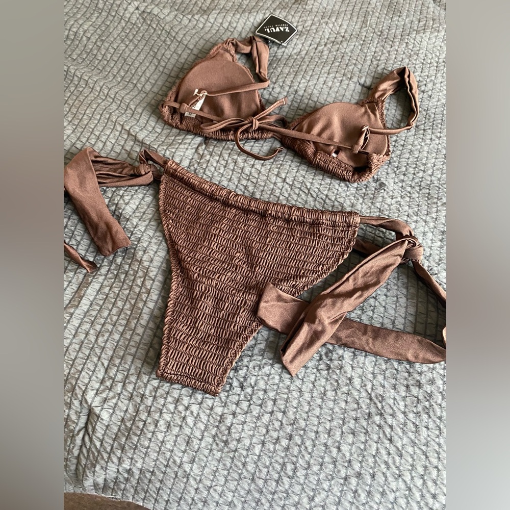 Zaful Brown Textured Bikini Set with Adjustable Straps - Picture 4 of 6